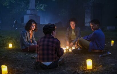 arian-s-cartaya-clara-stack-amanda-christine-blake-cameron-james-it-welcome-derry-s1e3-thumb It: Welcome to Derry Season 1 Episode 3 Review: Now You See It 