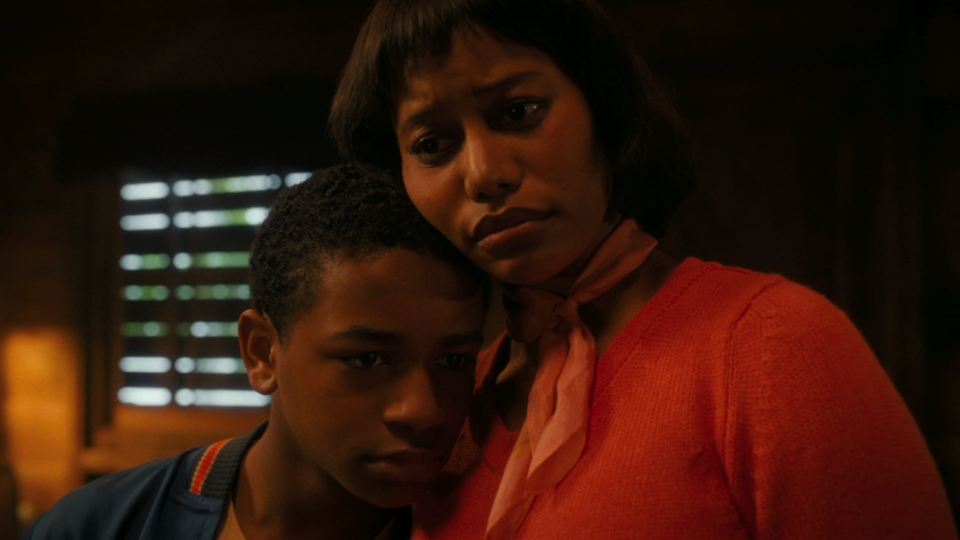 Blake Cameron James, Taylour Paige - IT: Welcome to Derry Season 1 - Episode 6