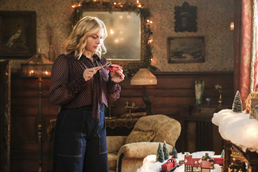 It’s a Wonderful Christmas Carol: Part One