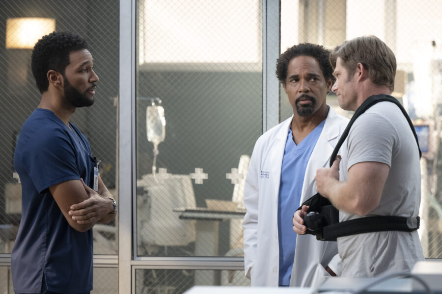 Grey's Anatomy Temporada 22 Episódio 7 - Anthony Hill, Jason George, Chris Carmack