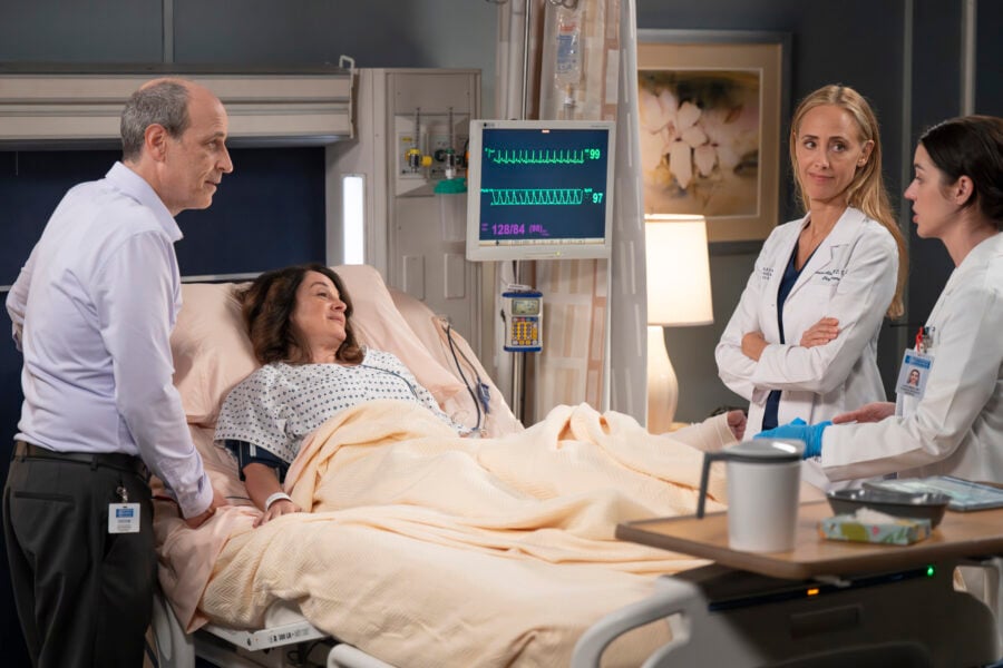 Grey's Anatomy Season 22 Episode 8 - MICHAEL BUNIN, MELISSA GREENSPAN, KIM RAVER, ADELAIDE KANE