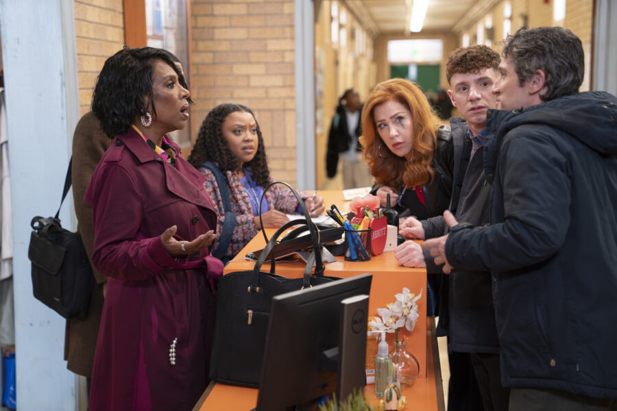 SHERYL LEE RALPH, QUINTA BRUNSON, LISA ANN WALTER, CHRIS PERFETTI, IAN ALDA | Tell-Tale TV SHERYL LEE RALPH, QUINTA BRUNSON, LISA ANN WALTER, CHRIS PERFETTI, IAN ALDA Abbott Elementary Season 5 Episode 12 Preview: Picture Day