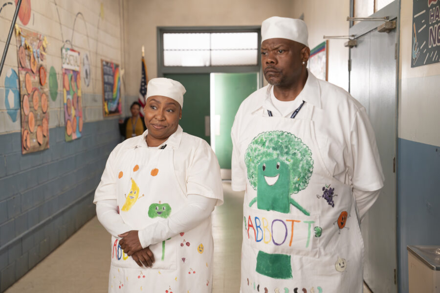 NIKEA GAMBY-TURNER, GEORGE SHARPERSON | Tell-Tale TV NIKEA GAMBY-TURNER, GEORGE SHARPERSON Abbott Elementary Season 5 Episode 12 Preview: Picture Day