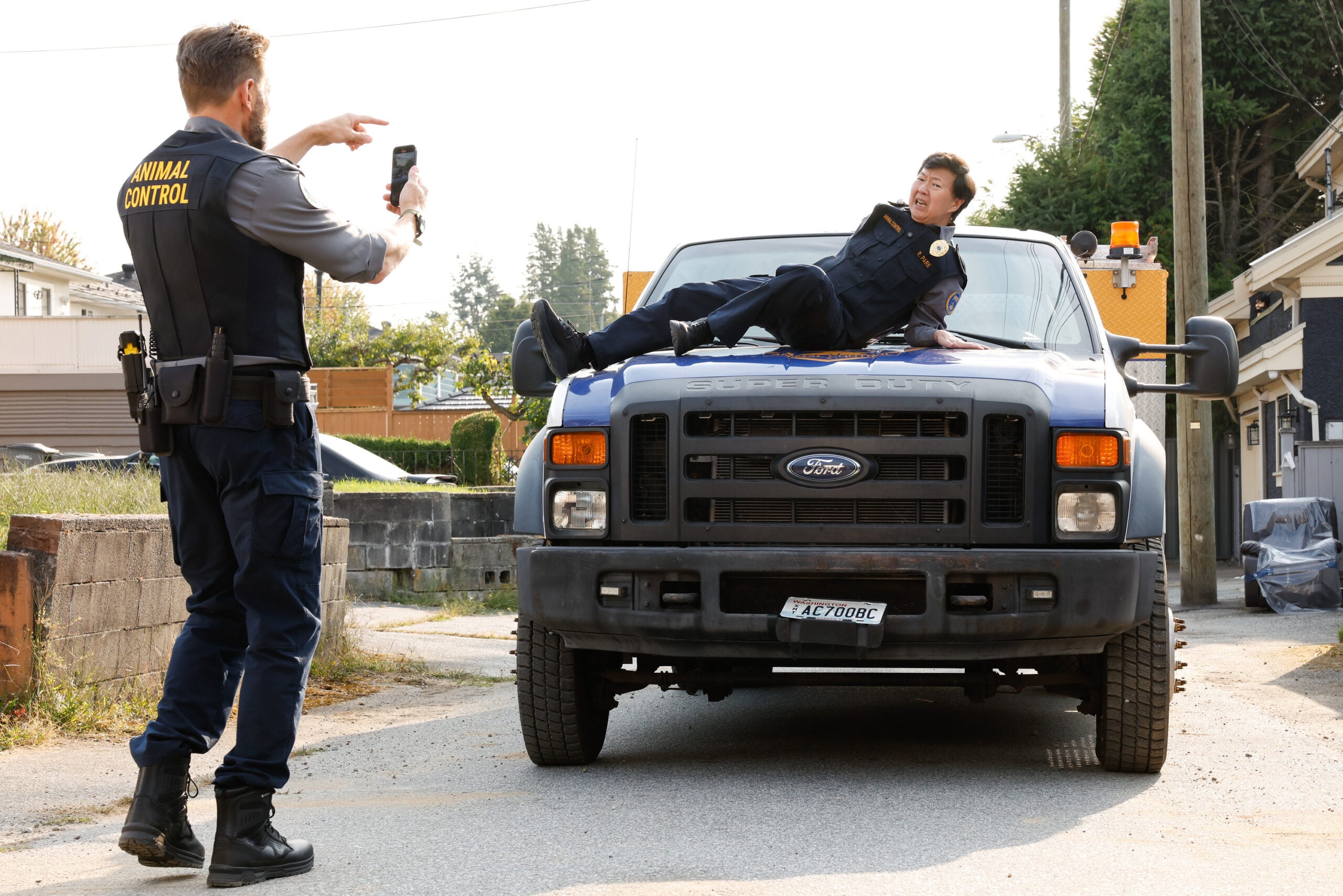 Animal Control Season 4 Episode 2, "Bagged Birds and Alley Dogs" -- Joel McHale and Ken Jeong