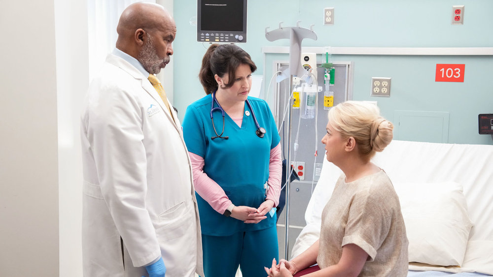 St. Denis Medical Season 2 Episode 9, You're in His Bubble Space - (l-r) David Alan Grier as Dr. Ron, Allison Tolman as Alex, and Wendi McLendon-Covey as Joyce
