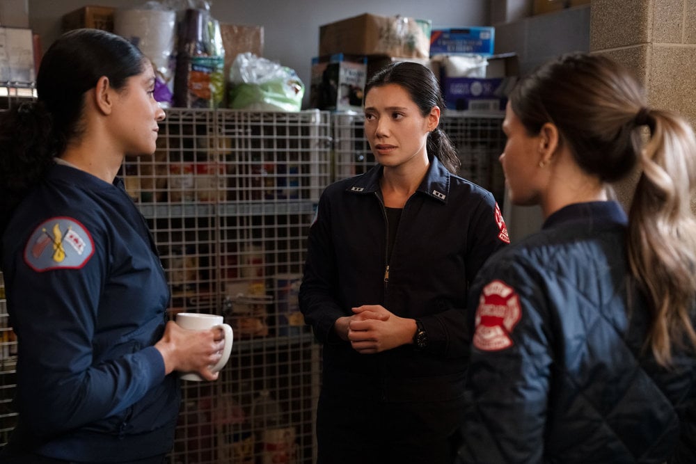 Miranda Rae Mayo as Stella Kidd, Hanako Greensmith as Violet Mikami talking in a circle.