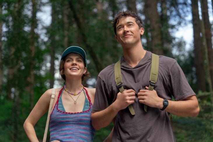 People We Meet on Vacation | Tell-Tale TV People We Meet on Vacation People We Meet on Vacation Review: The Perfect Rom-Com to Kick Off the Year