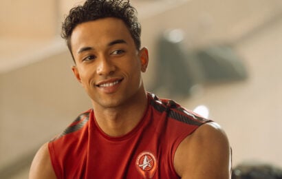 Still from Star Trek: Starfleet Academy Season 1 Episode 3 of Sandro Rosta as Caleb Mir. Star Trek: Starfleet Academy Season 1 Episode 3 Review: Vitus Reflux Still from Star Trek: Starfleet Academy Season 1 Episode 3 of Sandro Rosta as Caleb Mir. 