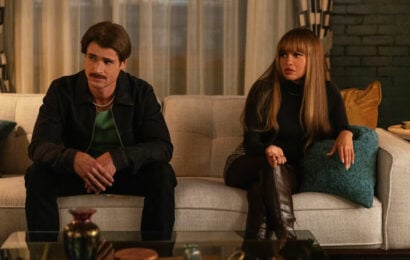 Wild Cards Season 3 Episode 1, "Rack 'Em Up" -- Fletcher Donovan as Ricky and Vanessa Morgan as Max Mitchell Wild Cards Season 3 Episode 5 Review: Hot Tub Death Machine 