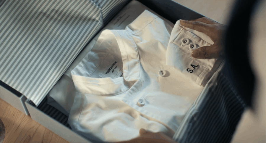 Carmy's gift to Syd on The Bear Season 2 Episode 9, "Omelette" 