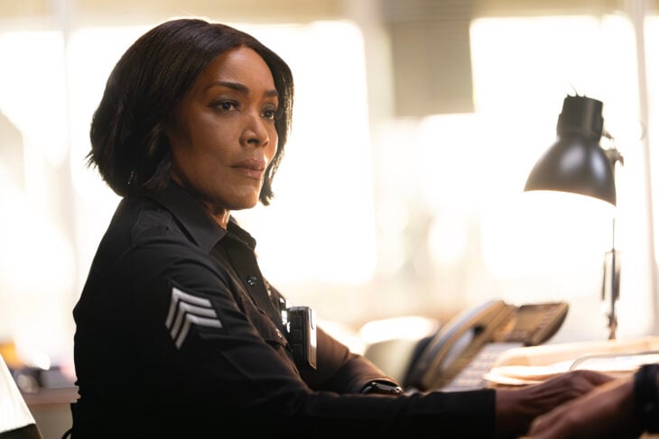 9-1-1 Season 9 Episode 11, "Going Once, Going Twice" | Tell-Tale TV 9-1-1 Season 9 Episode 11, "Going Once, Going Twice" -- ANGELA BASSETT 9-1-1 Season 9 Episode 11 Preview: Going Once, Going Twice