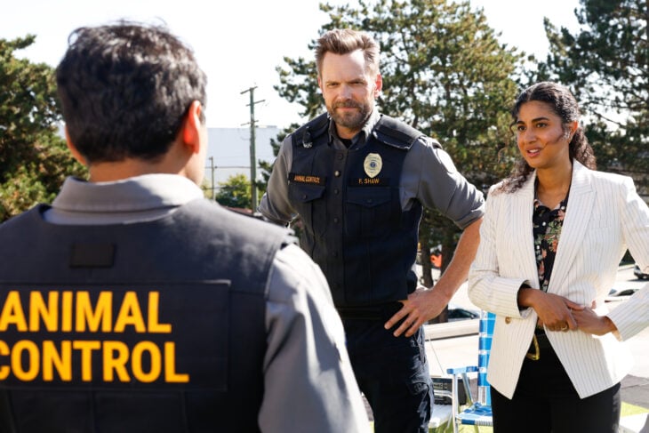 Animal Control Season 4 Episode 6, "Roosters and Moles" | Tell-Tale TV Animal Control Season 4 Episode 6, "Roosters and Moles" -- Joel McHale and Vella Lovell Animal Control Season 4 Episode 6 Preview: Roosters and Moles