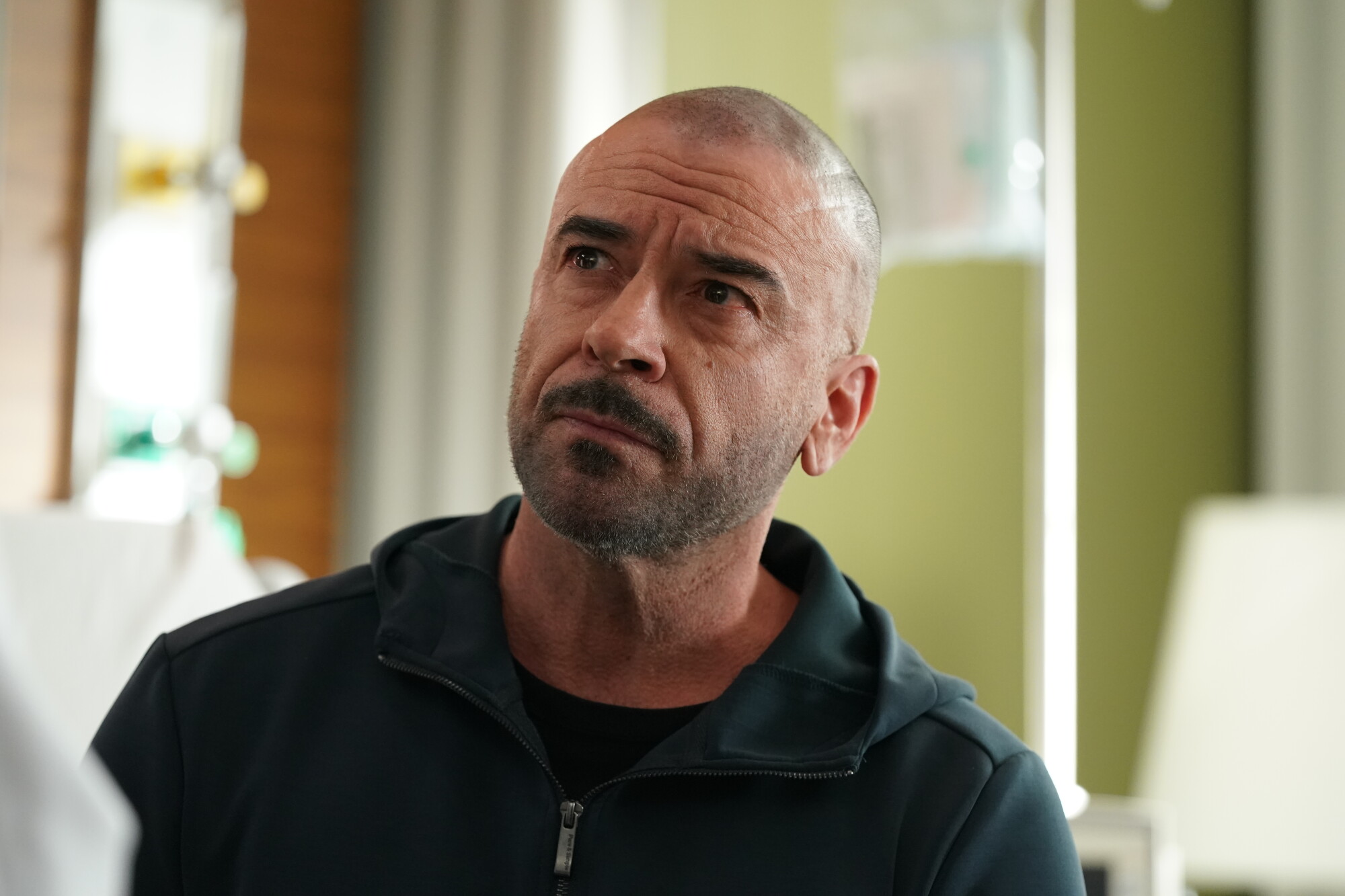 Still from Doc Season 2 Episode 17 of Alan Van Sprang.