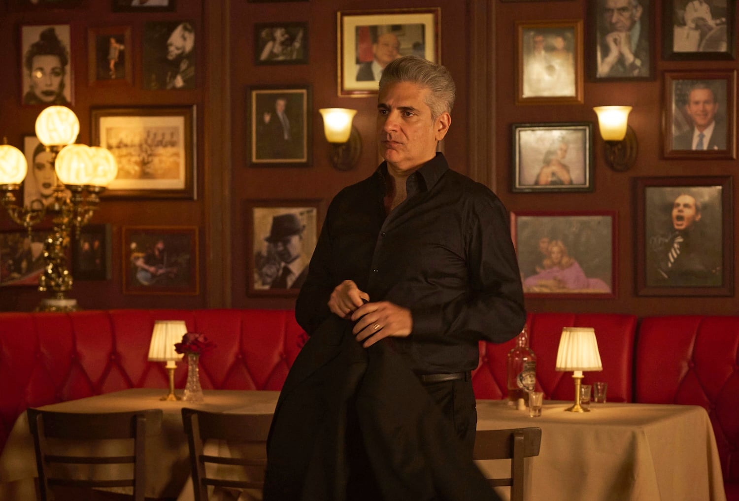 MEMORY OF A KILLER: Michael Imperioli in "Betrayal" © 2026 Fox Media LLC. (CR: Christos Kalohoridis / FOX)