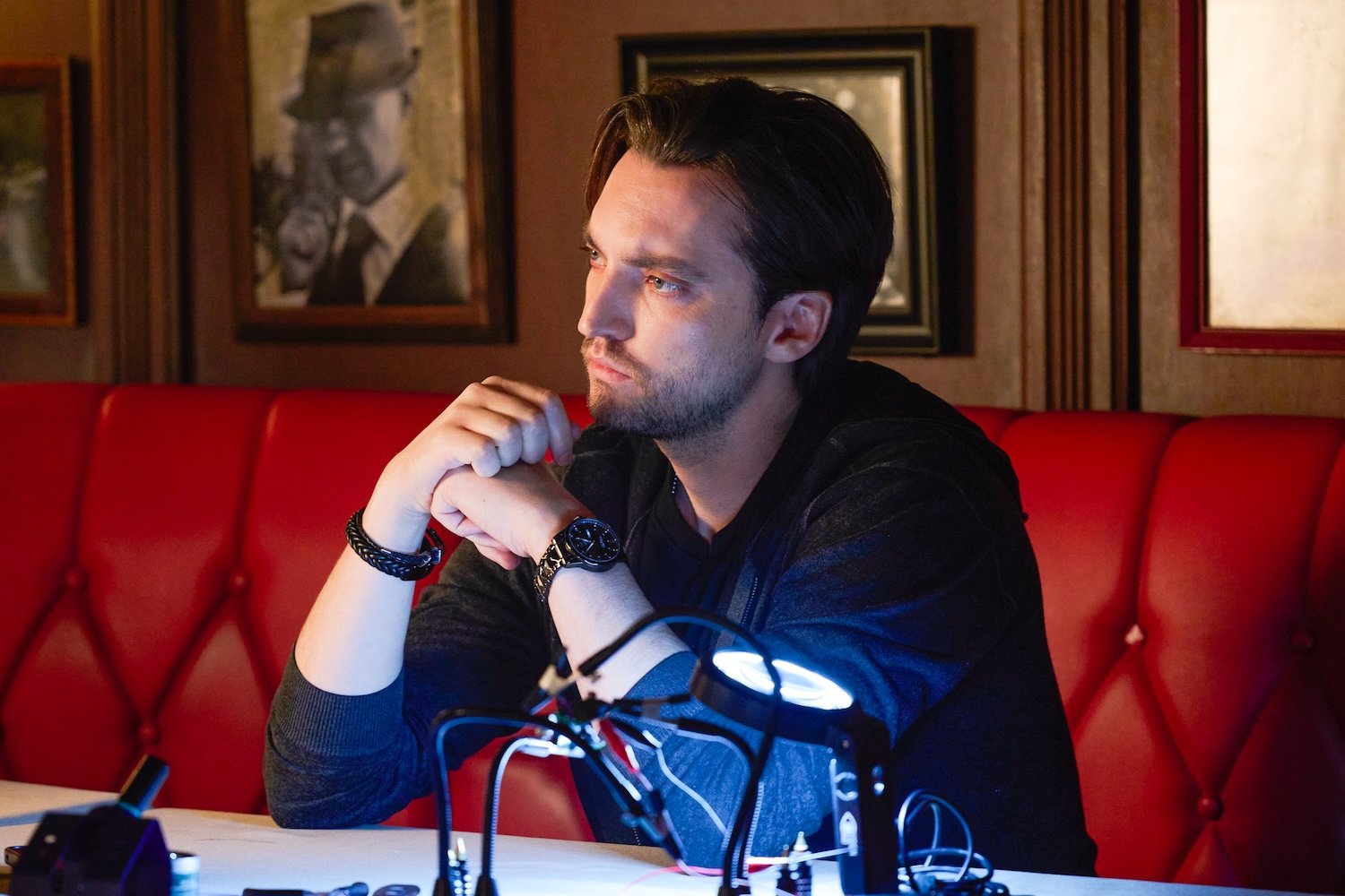 Memórias de um Assassino: Em Richard Harmon 