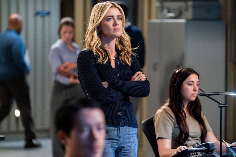 The Hunting Party Season 2 Episode 6, "Lou Kaplan" - Melissa Roxburgh as Rebecca "Bex" Henderson