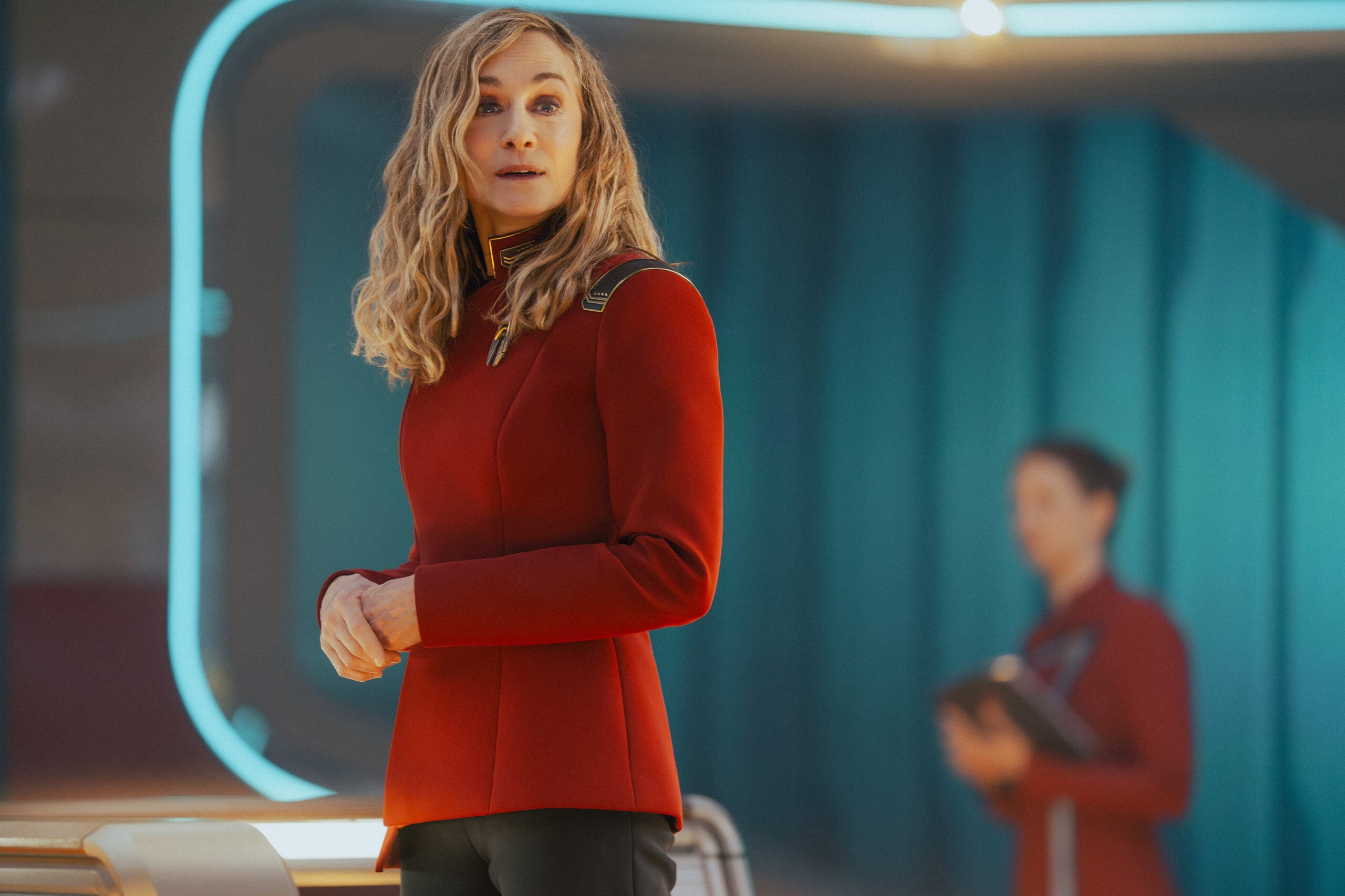 Still from Star Trek Starfleet Academy Season 1 Episode 6 of Holly Hunter as Captain Nahla Ake.