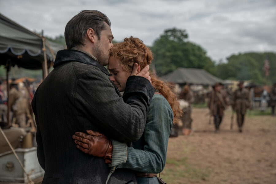 Outlander Season 8 - Richard Rankin (“Roger MacKenzie”) and Sophie Skelton (“Brianna Fraser MacKenzie”) (Photo courtesy of STARZ)