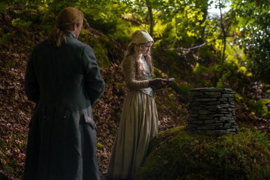 Outlander Season 8 — Sam Heughan (“Jamie Fraser”) and Florrie May Wilkinson (“Fanny Pocock”). Photo Courtesy of STARZ