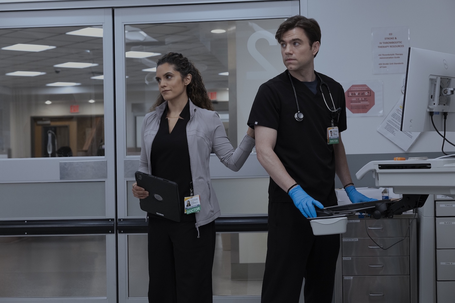 Robby and team prep Debbie, she gets a call from work. Robby stands up for her.