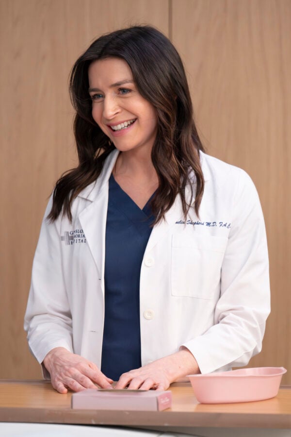 CATERINA SCORSONE as Amelia Shepherd, smiling - Grey's Anatomy Season 22 Episode 12