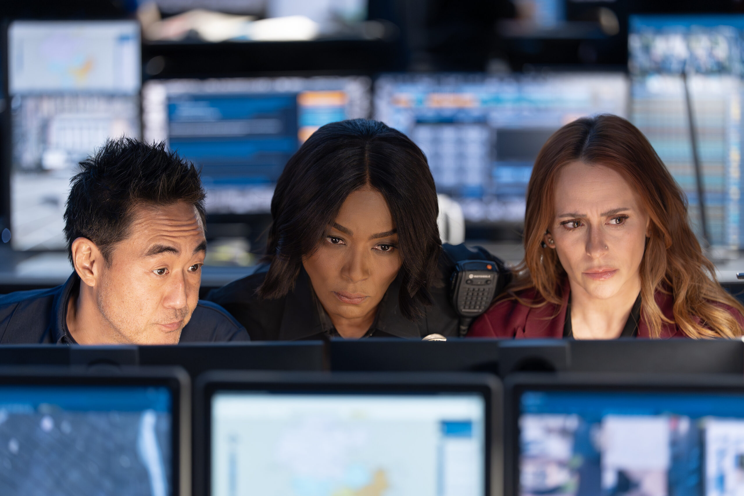 9-1-1 Season 9 Episode 13, "Mother's Boy" -- KENNETH CHOI, ANGELA BASSETT, JENNIFER LOVE HEWITT