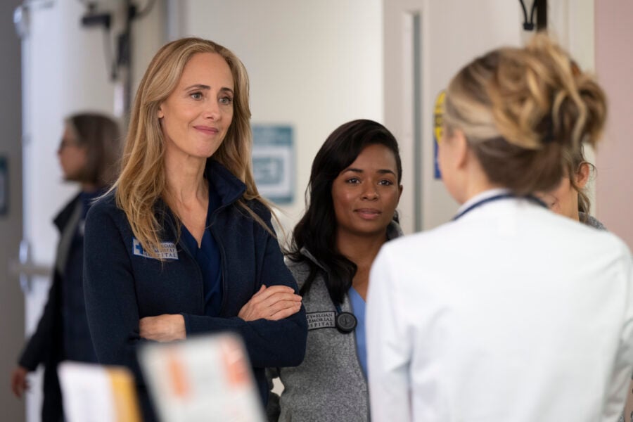 Grey's Anatomy Season 22 Episode 15 - KIM RAVER, ALEXIS FLOYD