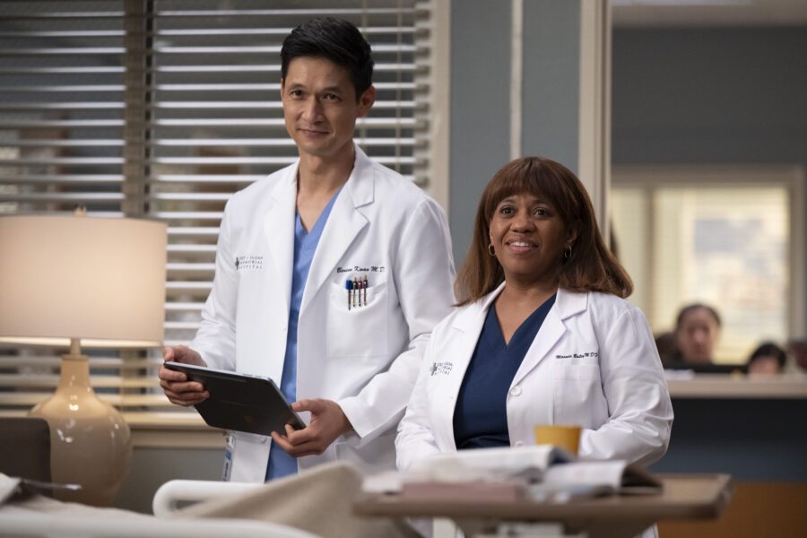 Grey's Anatomy Season 22 Episode 15 - HARRY SHUM JR., CHANDRA WILSON
