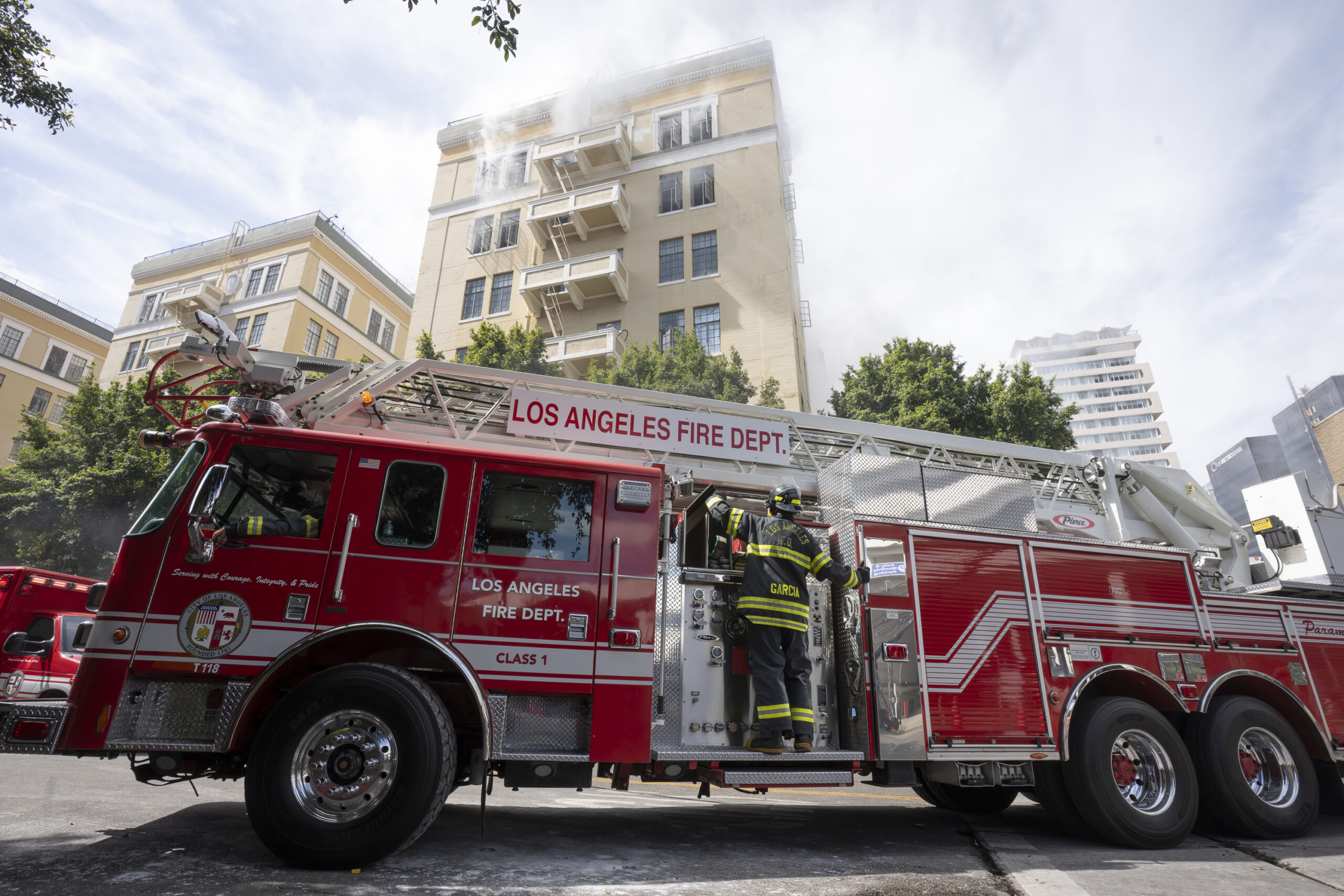 9-1-1 Season 9 Episode 16, “Where There’s Smoke”