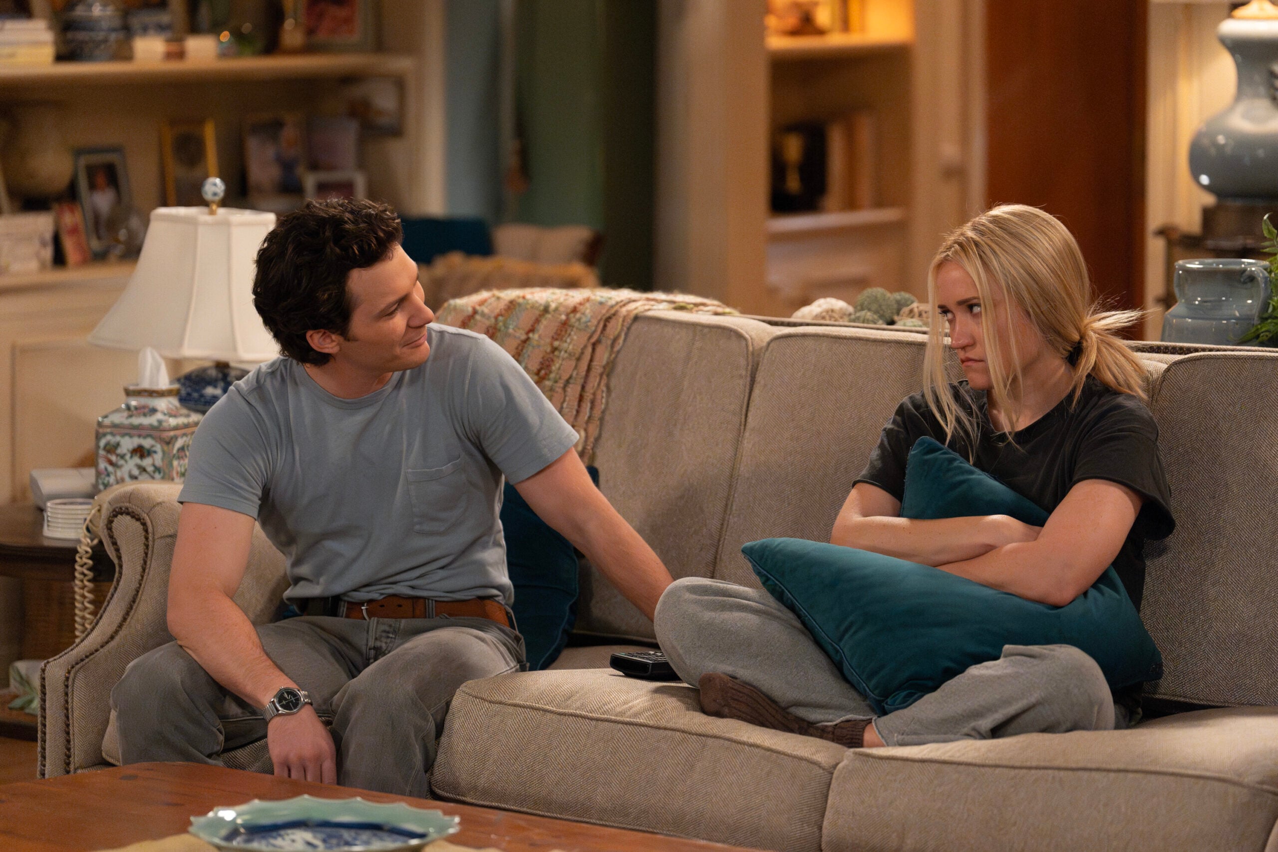 Georgie & Mandy's First Marriage Season 2 Episode 13, "A Big Birthday and Tequila Shots" - (l-r) Montana Jordan as Georgie and Emily Osment as Mandy