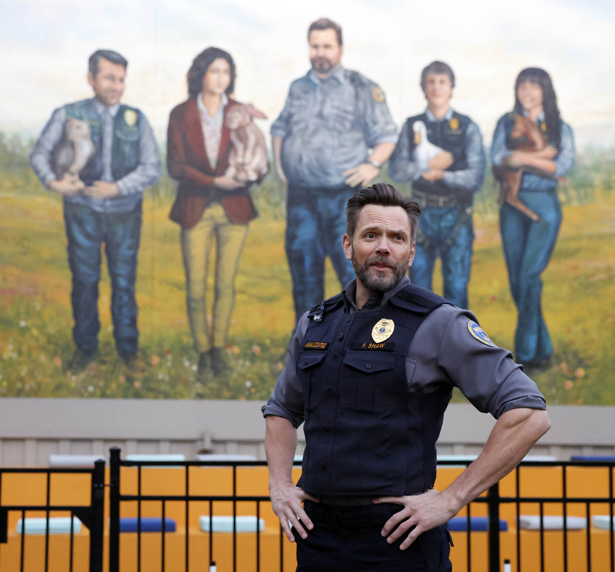 Animal Control Season 4 Episode 11, "Coyotes and Eagles" -- Joel McHale