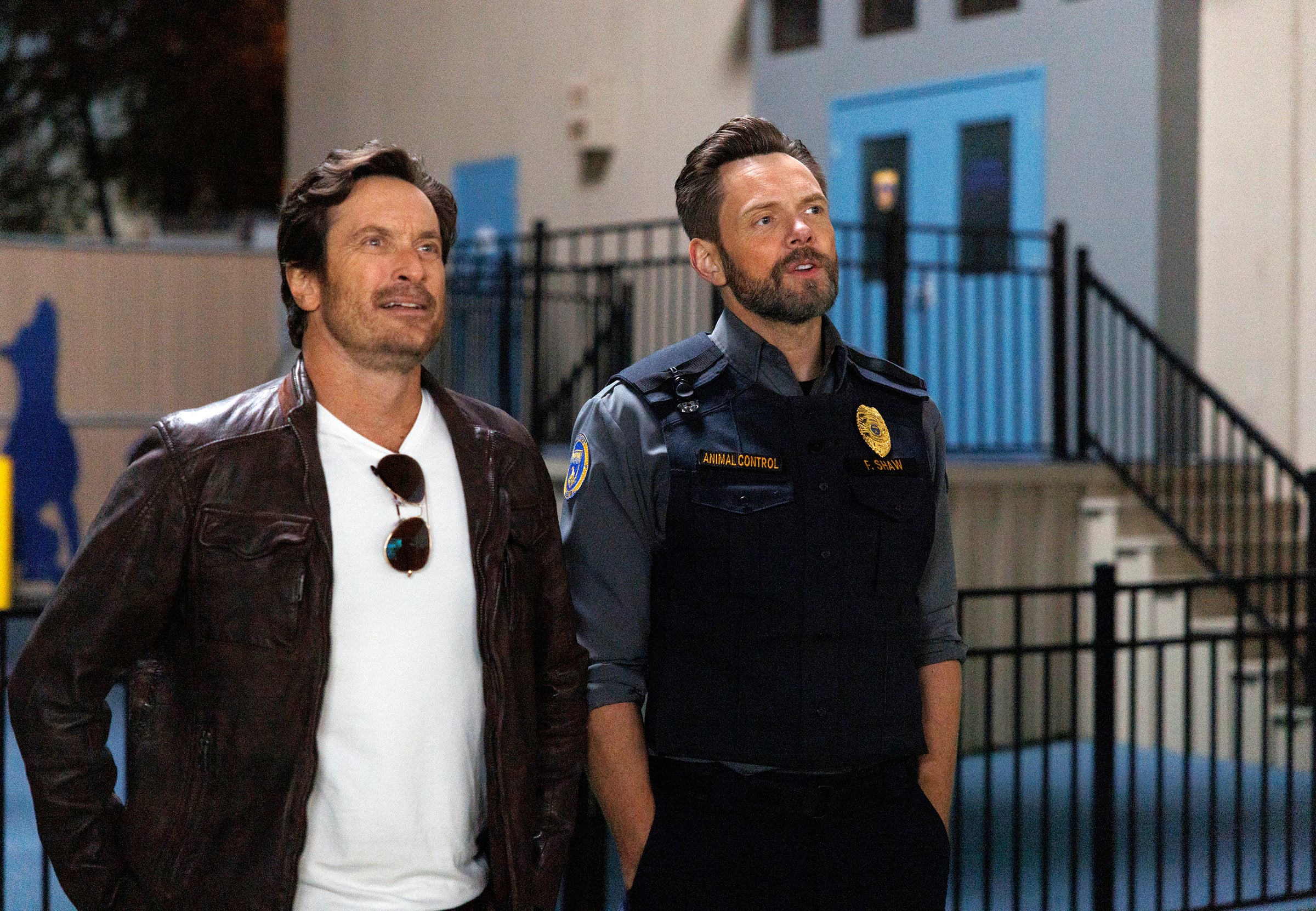 Animal Control Season 4 Episode 11, "Coyotes and Eagles" -- Oliver Hudson and Joel McHale