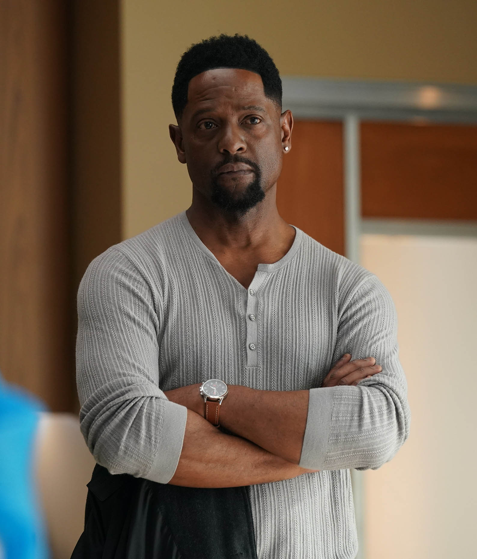 Still from Doc Season 2 Episode 21 of Blair Underwood.