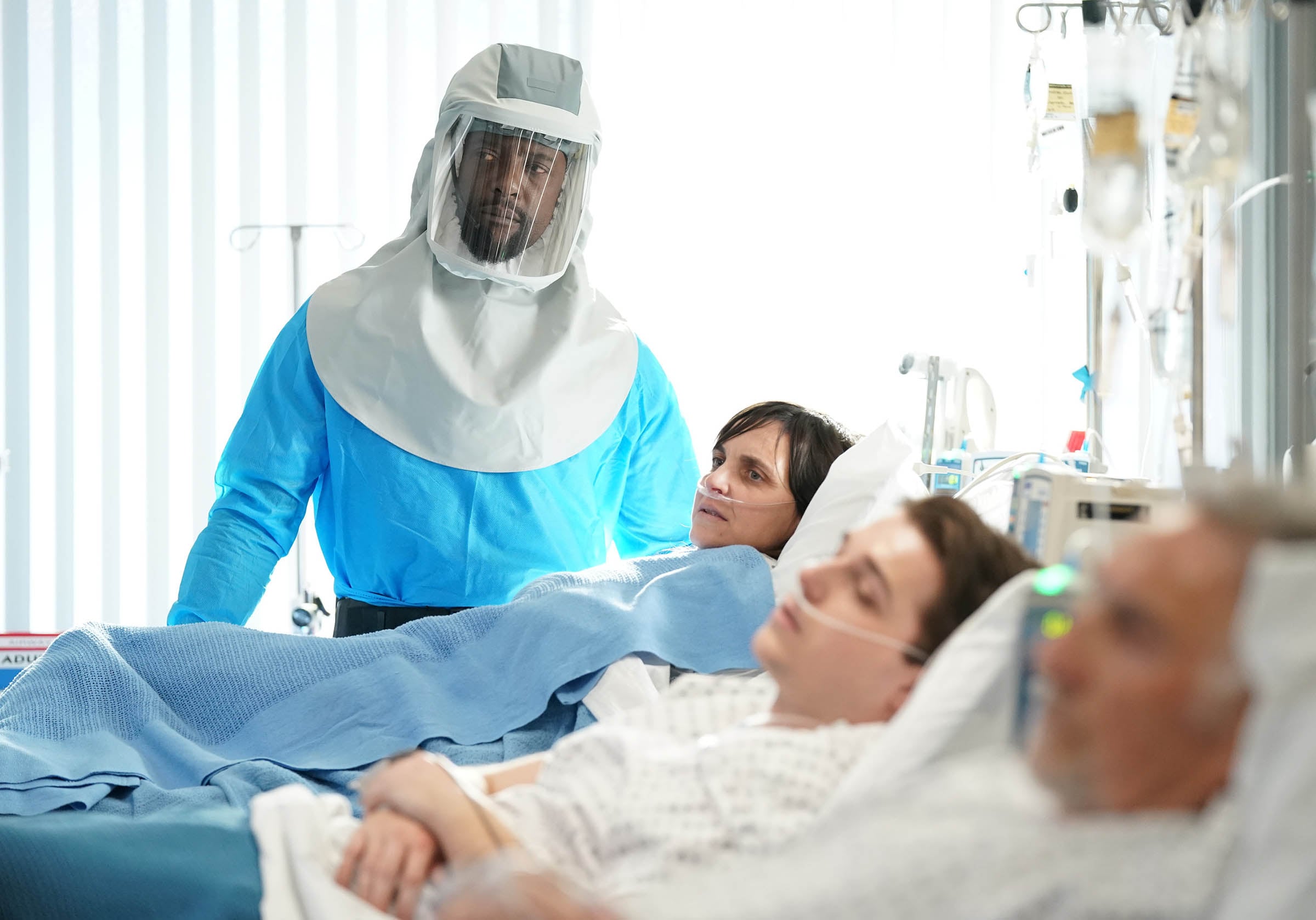 Still from Doc Season 2 Episode 22 of Blair Underwood.