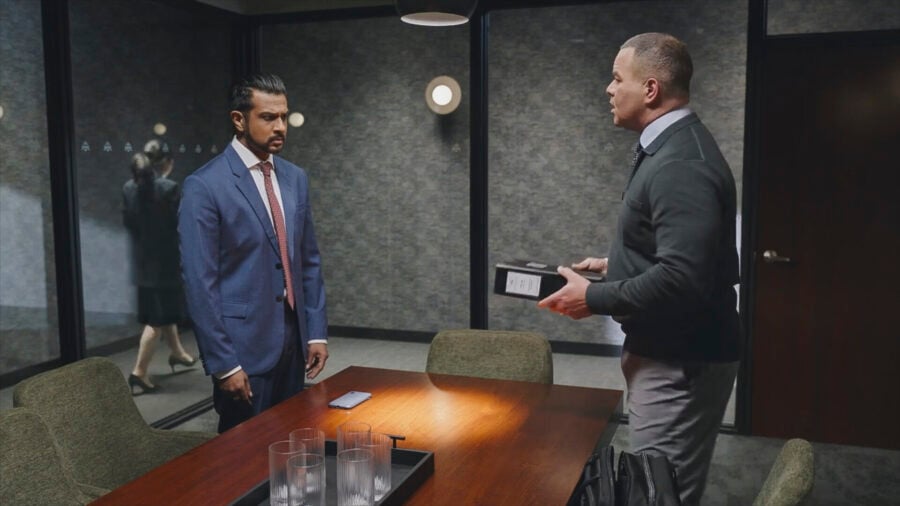 Michael Jackson Goes to HR