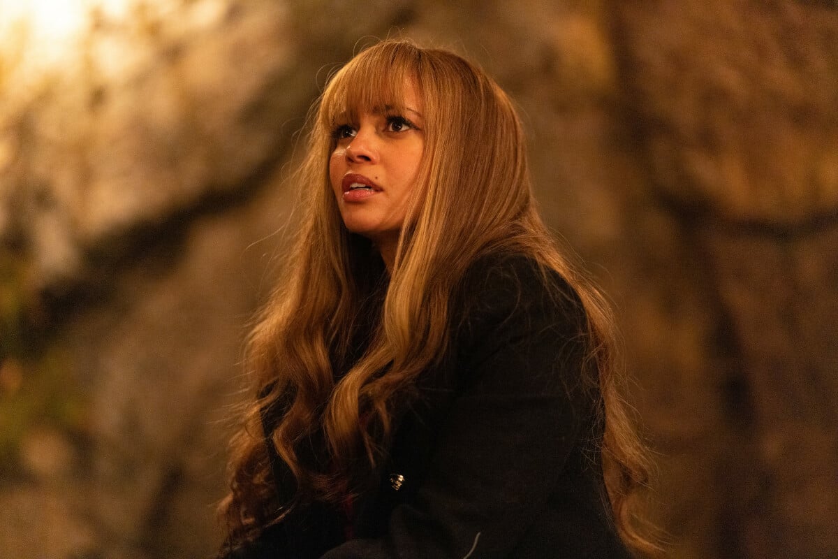 Wild Cards Season 3 Episode 10, "Now You Steal Me" -- Vanessa Morgan as Max Mitchell