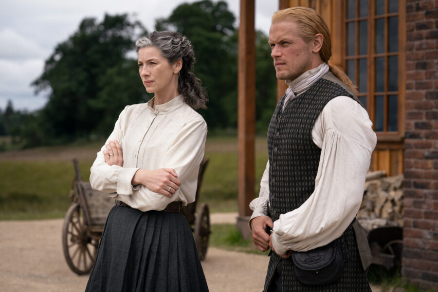 Outlander 806 - Blessed Are the Merciful, Left to Right: Caitríona Balfe (“Claire Fraser”) and Sam Heughan (“Jamie Fraser”)