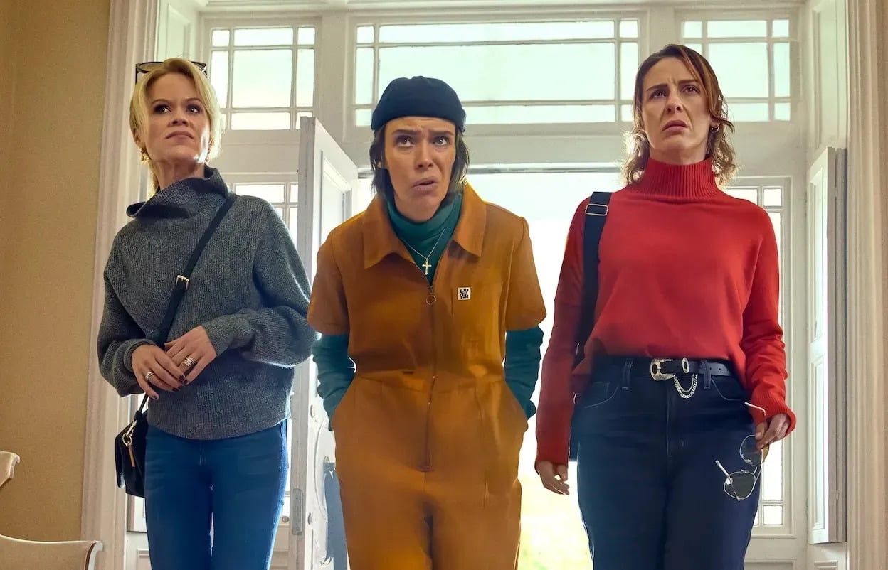 How-to-Get-to-Heaven-from-Belfast-Netflix-series-new | Tell-Tale TV How to Get to Heaven from Belfast Saoirse Shaw (Roisin Gallagher), Robyn Winters (Sinéad Keenan), and Dara Friel (Caoilfhionn Dunne) 5 Reasons to Watch ‘How to Get to Heaven From Belfast’