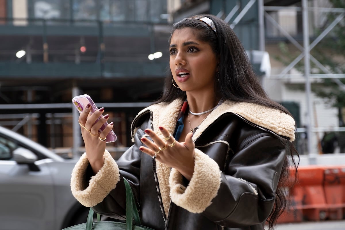 NOT SUITABLE FOR WORK Season 1 Episode 7179967_0032_R1 | Tell-Tale TV NOT SUITABLE FOR WORK Season 1 Episode 7 Not Suitable for Work Season 1 Episodes 6-7 Review: Handsome Mug Guy/Does Jon Hamm Cry?