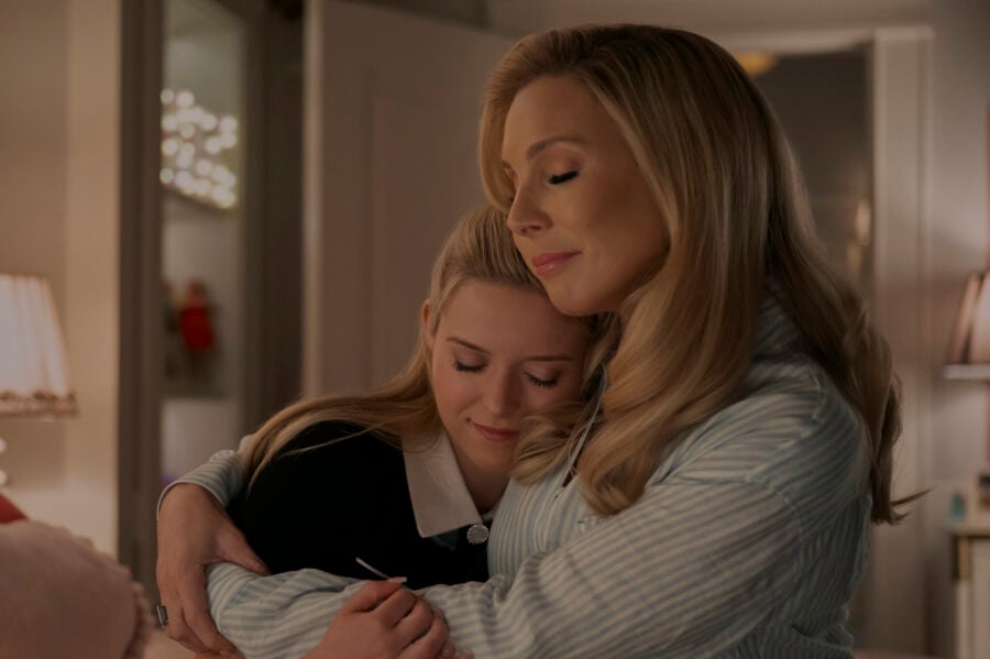 Elle Season 1 - (l-r) Lexi Minetree and June Diane Raphael Elle Season 1 Preview: Legally Blonde Prequel Trades the Courtroom for the Classroom