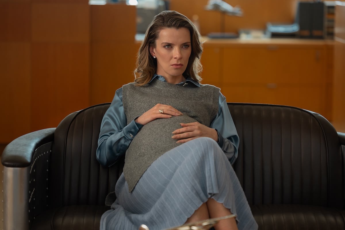 Office Romance Office Romance Review: The Right Kind Of Wrong
