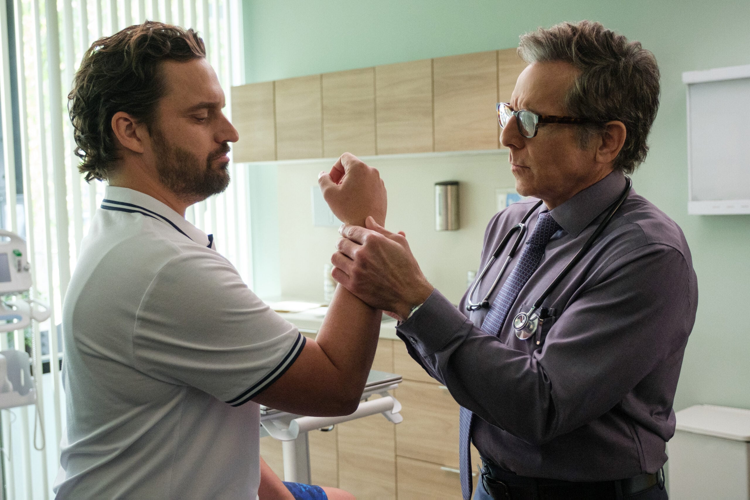 The_Dink_Photo_0108 | Tell-Tale TV Jake Johnson and Ben Stiller in "The Dink," premiering July 24, 2026 on Apple TV. The Dink Review: Jake Johnson and Mary Steenburgen Make Their Shots Count