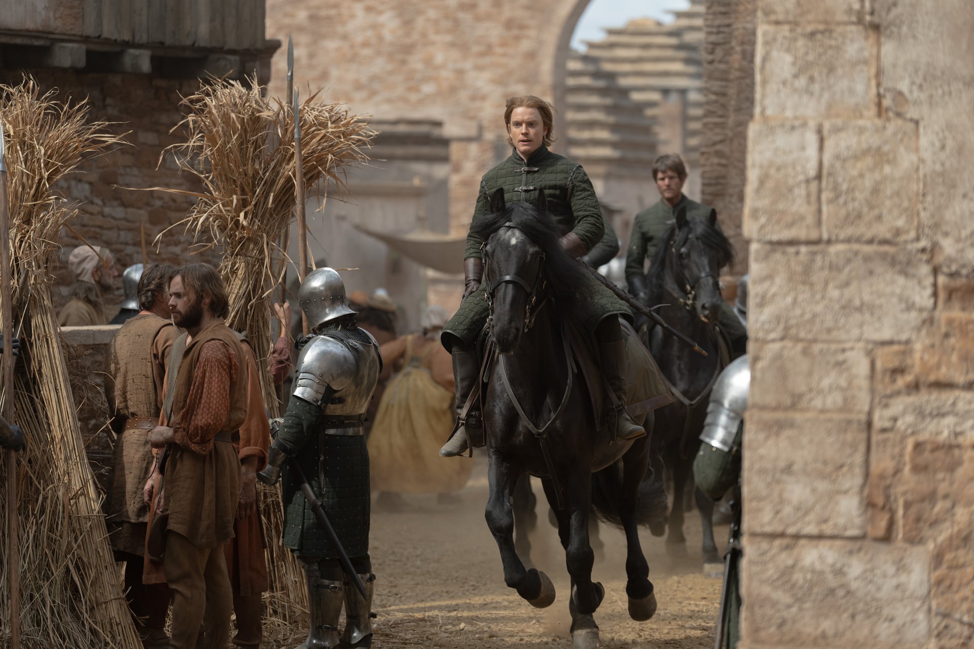 freddie-fox_0 | Tell-Tale TV freddie-fox_0 What to Expect from House of the Dragon Season 3 Episode 7: What Will Alicent Do With Aemond?