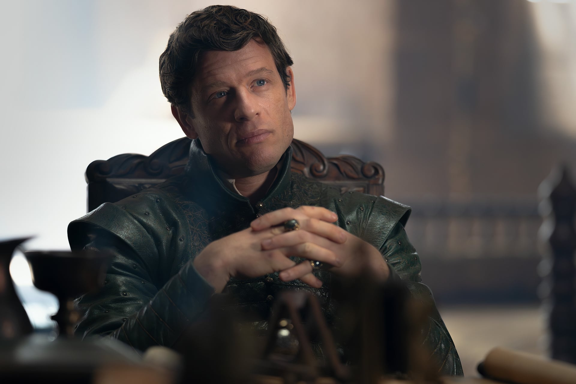 House of the Dragon, temporada 3, episódio 6 - James Norton O que esperar de House of the Dragon, temporada 3, episódio 6: Quem os deuses escolheram para governar?