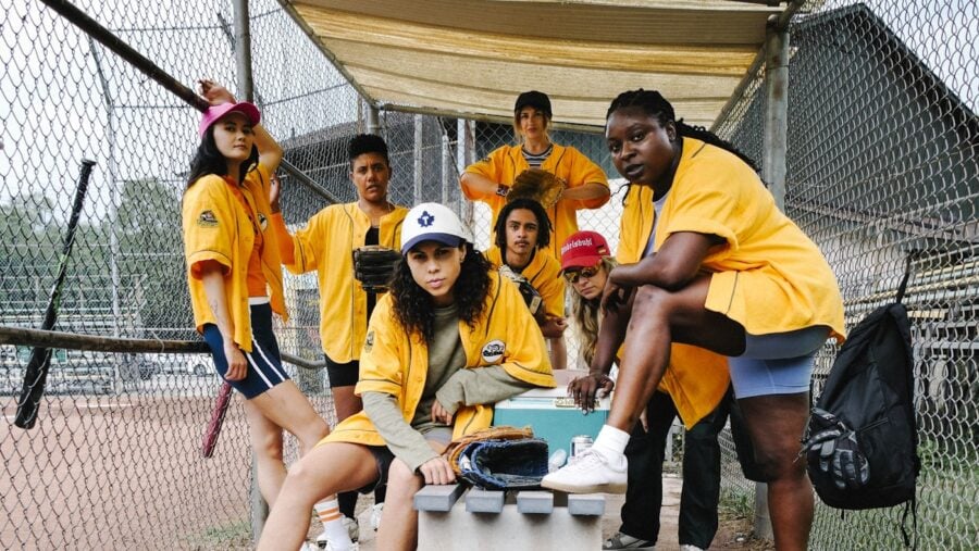 Crave's Slo Pitch, starring Jess Salgueiro, Karen Knox, Gwenlyn Cumyn, Emma Hunter, Emily Hampshire, Ayami Sato. (Photo credit: Bell Media) | Tell-Tale TV Crave Slo Pitch: Crave Shares First Look at Sapphic Softball Comedy's Slo Pitch, starring Jess Salgueiro, Karen Knox, Gwenlyn Cumyn, Emma Hunter, Emily Hampshire, Ayami Sato. (Photo credit: Bell Media)
