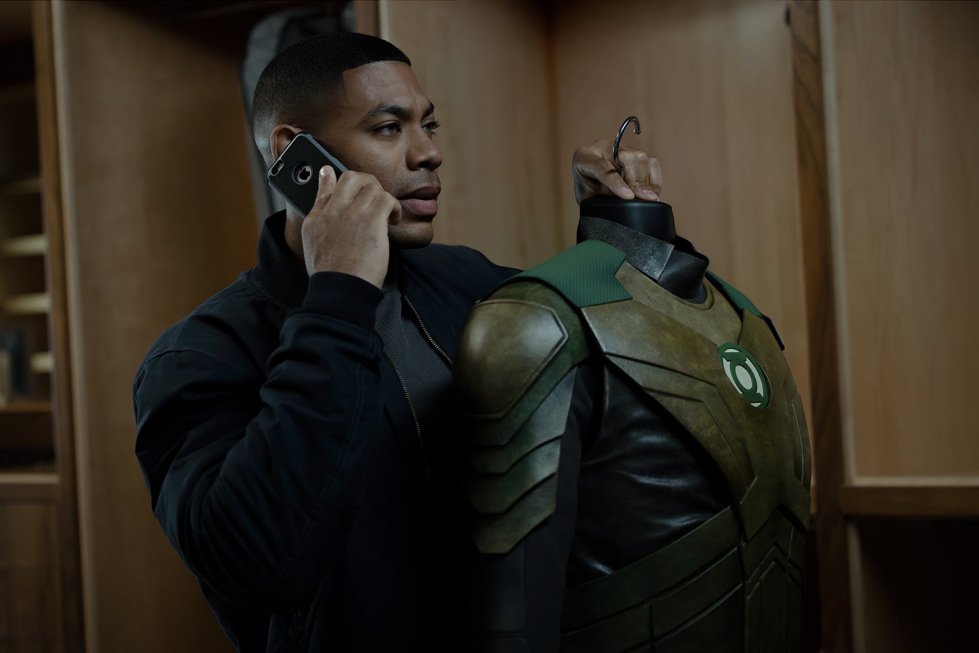 aaron-pierre_2 | Tell-Tale TV aaron-pierre_2 Lanterns Season 1 Episode 2 Review: Hal and John Have Trust Issues