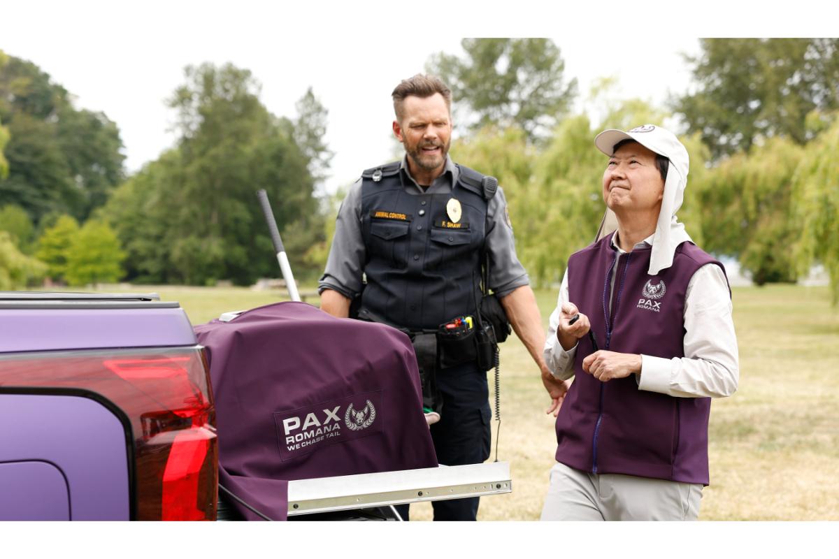 Animal Control Season 5 Episode 1, "Seahawks and Piglets" | Tell-Tale TV Animal Control Season 5 Episode 1, "Seahawks and Piglets" -- Joel McHale and Ken Jeong Animal Control Season 5 Episode 1 Preview: The Pack Is Back with a Memorable Villain