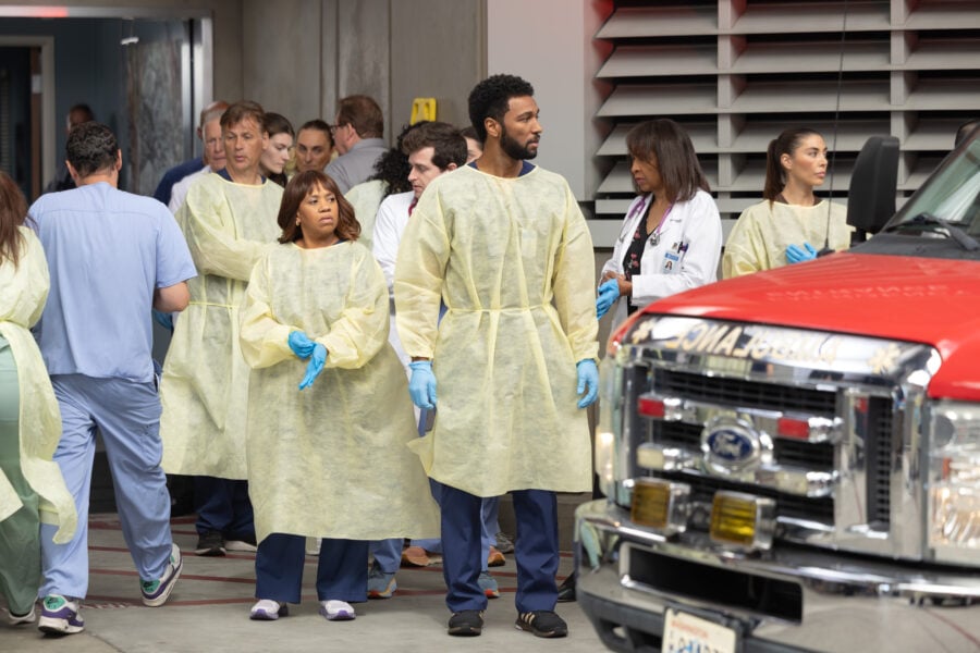 Grey What to Expect from Grey’s Anatomy Season 23 Episode 1: Collide Grey's Anatomy Season 23 Episode 1's Anatomy Season premiere photo- CHANDRA WILSON as Miranda Bailey, ANTHONY HILL as Winston Ndugu, preparing for a trauma outside of the ER