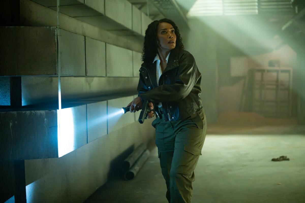 9-1-1 Season 10 Episode 1, "That Sinking Feeling" | Tell-Tale TV 9-1-1 Season 10 Episode 1, "That Sinking Feeling" -- ANGELA BASSETT 9-1-1 Season 10 Episode 1 Preview: The 118 Braces for Impact Ahead of the Volcano 9-1-1 – “That Sinking Feeling” – The 118 faces an earth-shattering emergency that shakes the city of Los Angeles to its core. Still finding her footing as a detective, Athena leans on instinct to crack a mysterious new case, while May finds her own confidence in a new job. THURSDAY, OCT. 15 (8:00-9:00 p.m. EDT) on ABC. (Disney/Christopher Willard) ANGELA BASSETT