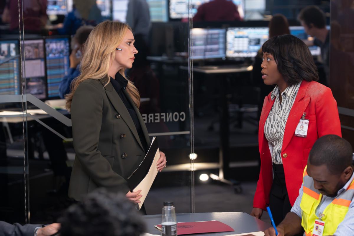 9-1-1 Season 10 Episode 2, "Fire in the Hole" | Tell-Tale TV 9-1-1 Season 10 Episode 2, "Fire in the Hole" 9-1-1 Season 10 Episode 2 Preview: Chaos Ensues When the Volcano Erupts